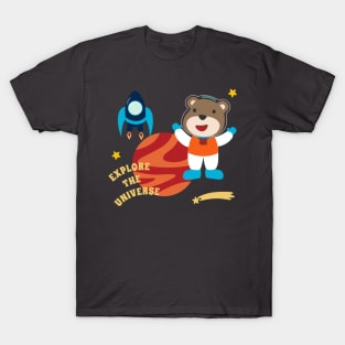 Space bear or astronaut in a space suit with cartoon style. T-Shirt